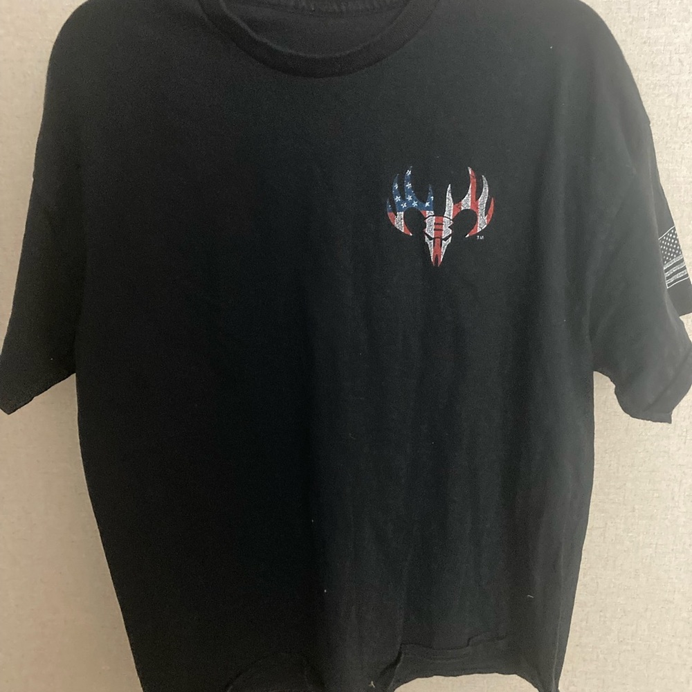 Black Buck Wear T-Shirt with American Flag Logo Mens Large